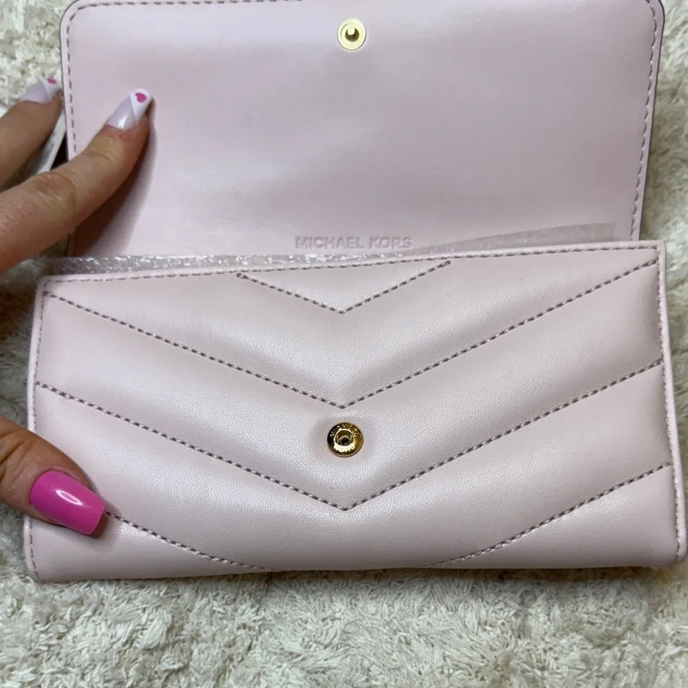 NWT Michael Kors Powder Blush Quilted Large Trifold Wallet